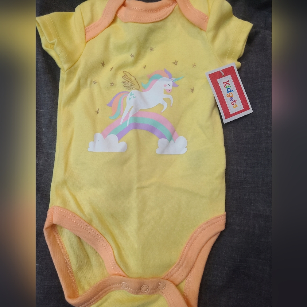 Kidgets 0-3 months yellow girls onsie